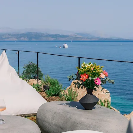 Thinalo Villa *