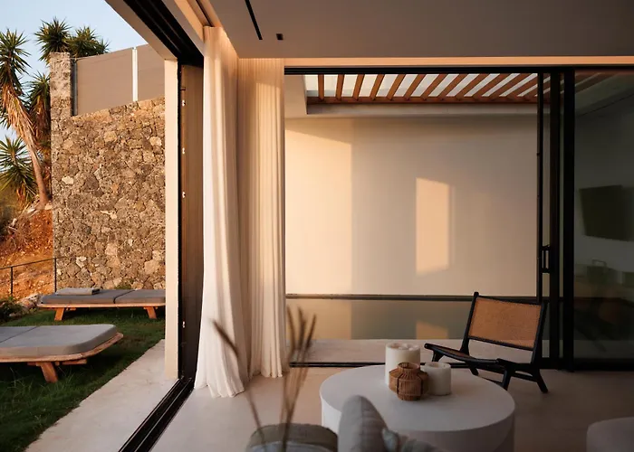 Thinalo Villa *